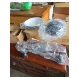 Light Fixture With Multiple Components in Packagin