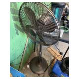Adjustable Metal Pedestal Fan with Oscillating Fea