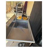 Single Compartment Stainless Steel Sink With Fauce