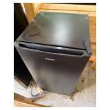 Galanz Compact Refrigerator in Black Finish