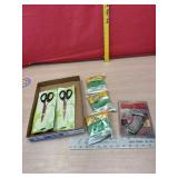Scrub Daddyï¿½s Scissor and Gear loc all new