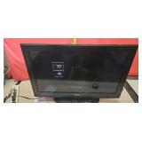 Sanyo 32" TV powers on