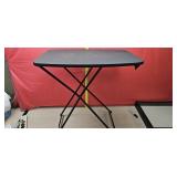 24"ï¿½14"ï¿½28" folding table