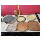 Pampered Chef pizza stone, Quich pan and