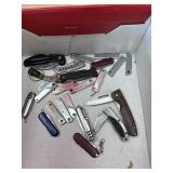 Lg lot of pocket knives