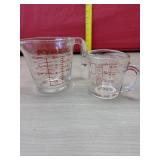 2 cup and 1 cup glass Pyrex measuring cup