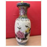 24ï¿½ Oriental Vase with birds and flowers
