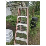 6' fiber glass ladder