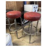 3 bar stools