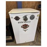 GE Apartment 20ï¿½x22ï¿½x33ï¿½ refrigerator works
