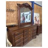 Dresser with mirror 70ï¿½x22ï¿½x82ï¿½ and matching