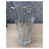 11ï¿½ Crystal Vase