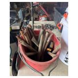 2 Water buckets and panels Pins