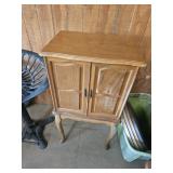 Jewelry box and jewelry 17"ï¿½13"ï¿½33"