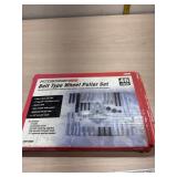 Bolt type wheel puller set, like new