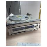 JVC 3 piece stereo no speakers Powers On