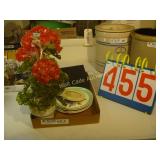 Glass Plant and 4 Plates - Mixed Lot