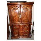 Dressers Lot of 2 Beautiful Pieces
