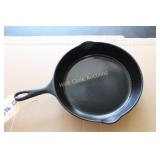 Cast Iron Skillet #8 Great Condition