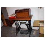 Singer Sewing Machine Zig - Zag Model 237