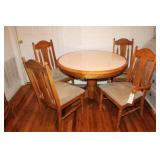 Dining Room Table and 4 Chairs Round Approx. 30