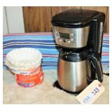 Coffee Pot Black & Decker with Coffee Filters