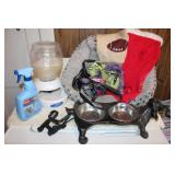Pet lot - Bed, Waterer, Leach, Collars, Food
