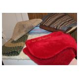 Trash Can and Rug lot