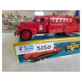 Texaco Dodge 1939 Airflow - Die Cast Locking Coin