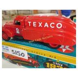 Texaco Dodge 1939 Airflow - Die Cast Locking Coin