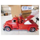 Texaco Star Enterprises - 1955 Diamond T Tow