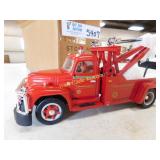 Texaco Star Enterprises - 1955 Diamond T Tow