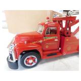 Texaco Star Enterprises - 1955 Diamond T Tow