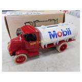 Mobil - 1926 Mack Tanker - Die Cast Bank  - 1/38