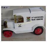 Ford 1913 Model T Van - 1st Annual Toy Show - Die