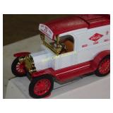 Ford 1913 Model T Van - Bosts Bread - Die Cast