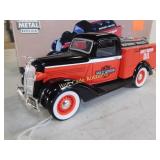 Dodge 1936 Tanker - Harley Davidson - Die Cast -