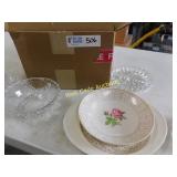 Dishes and serving trays 1 piece is Homer