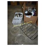 Kitchen Lot- Glasses, Coffee cups, Bowels and