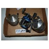 Fishing Reels lot of 3- Zebco and Bluemax