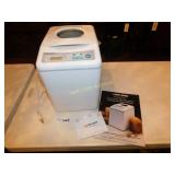 Bread Maker Black and Decker NEW - All in One