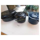 Enamel Ware Lot of 3 Roaster Oven and 2 Large