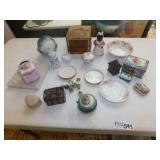 Antique Thimbles and Trinket Boxes/Pill Boxes and