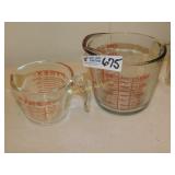 Measuring Cups Pyrex Set of 2