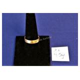 18K Gold Wedding Band - Ring Size 10  4.3 Gr