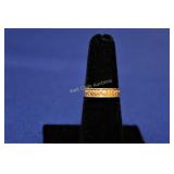 10K Gold Ring - Size 4.5 ( Approx. ) - 1.1 Grams