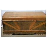 Vintage Roos Sweetheart Cedar Chest Built-In Tray