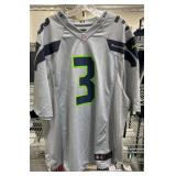Russell Wilson #3ï¿½NFL Seahawks XL Jersey Signed
