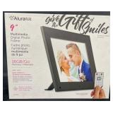 Aluratek 9' Multimedia Digital Photo Frame