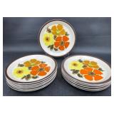 12 Vntg Mid-Century Doverstone 12' Dinner Plates